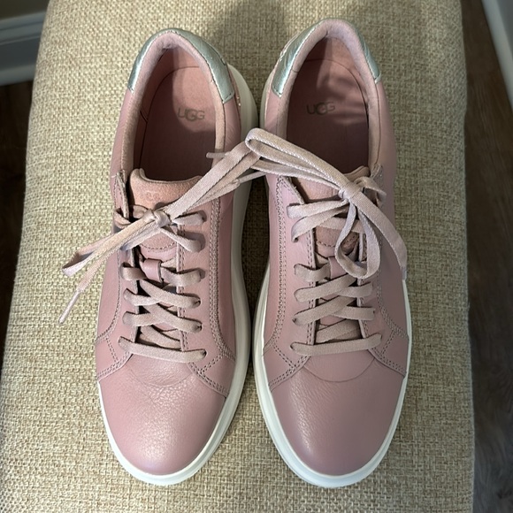 UGG Sneakers. Size 10. NWOT. - Picture 2 of 9